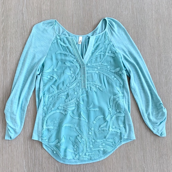 Anthropologie Alma Henley by Tiny - Picture 4 of 7